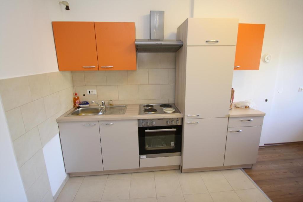 Apartments Tena With Private Parking Pula Bilik gambar